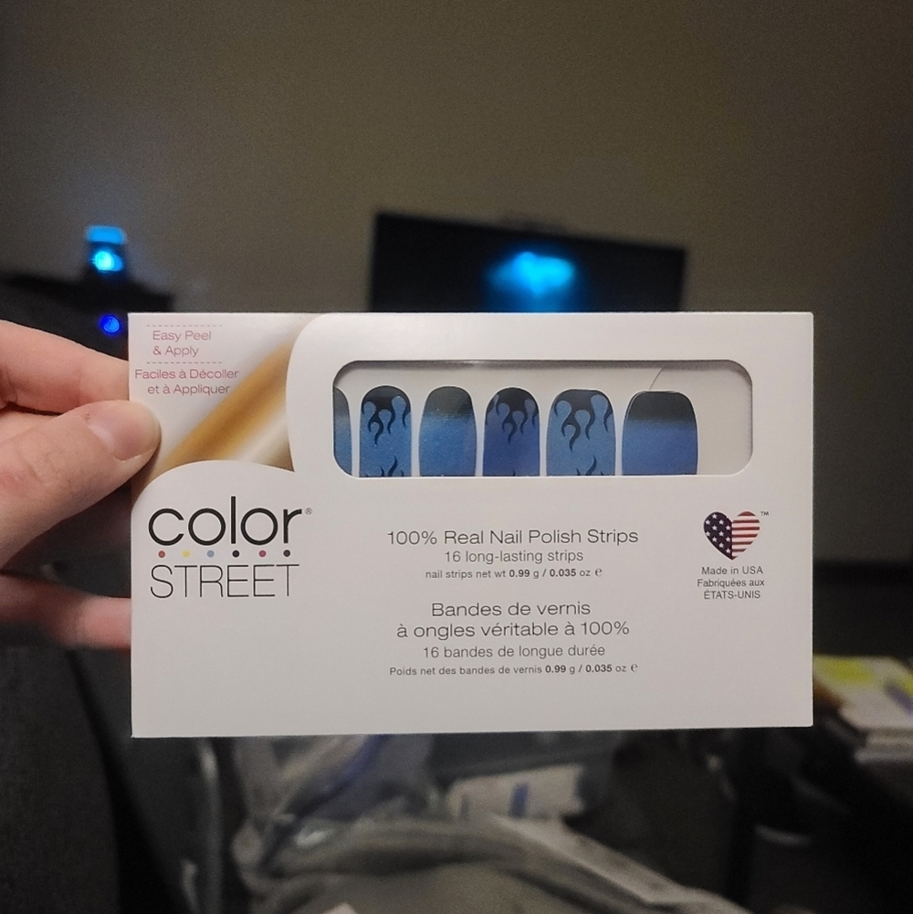 Color Street | Hall Of Flame Nail Set Retired